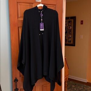 Ralph Lauren collection - Elegant Black cashmere Hooded Poncho with tags